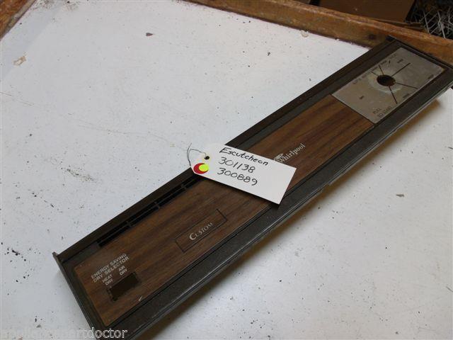 WHIRLPOOL DISHWASHER 301138 300889 ESCUTCHEON USED PART ASSEMBLY WHIRLPOOL DISHWASHER 301138 300889 ESCUTCHEON USED PART ASSEMBLY